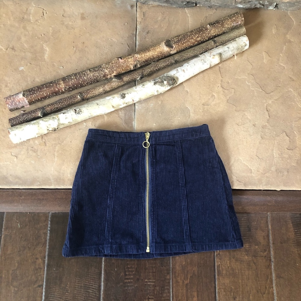 Forever 21 corduroy mini skirt. SZ 5/6